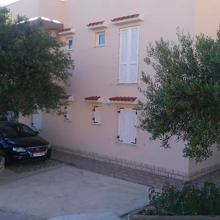 With Parking Space Banjol, Rab - 4956 Apartament *